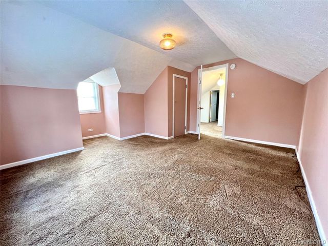 396 South Boulevard W, Rochester Hills, MI 48307