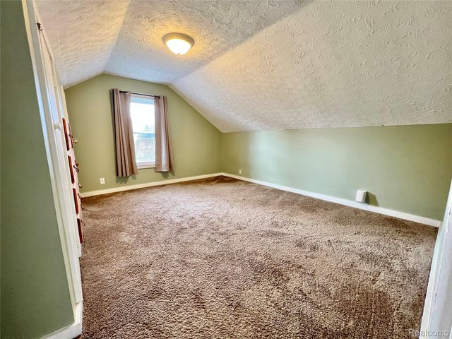 396 South Boulevard W, Rochester Hills, MI 48307