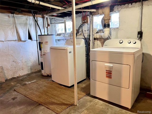 396 South Boulevard W, Rochester Hills, MI 48307