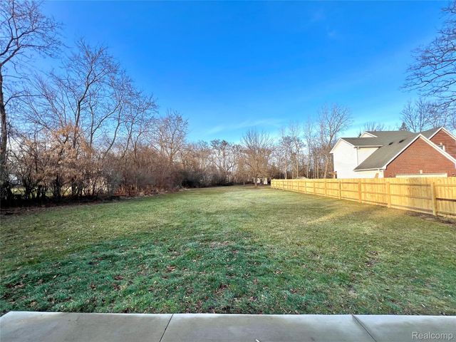 396 South Boulevard W, Rochester Hills, MI 48307