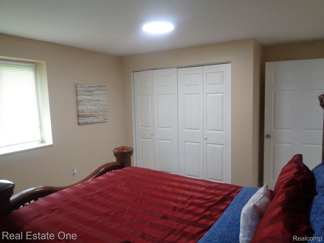 29952 ELDRED Street, Farmington Hills, MI 48336