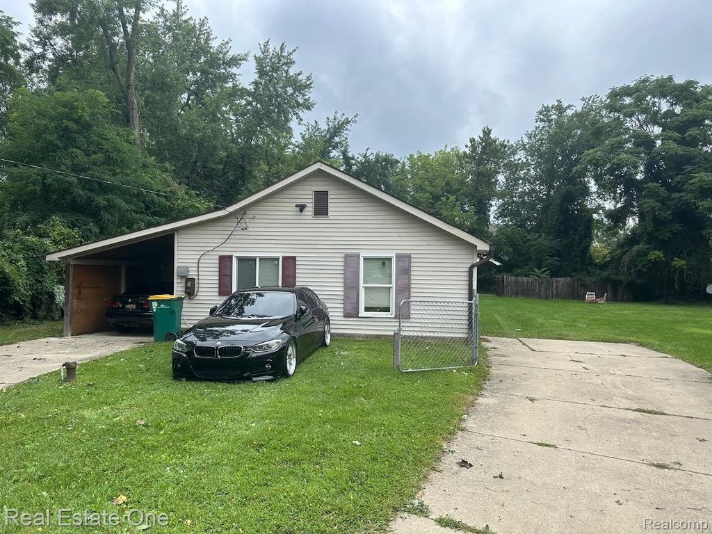 29952 ELDRED Street, Farmington Hills, MI 48336