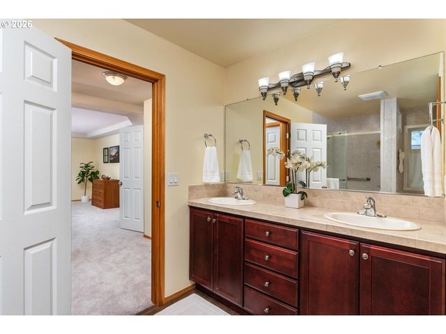 13575 Sw 124TH Ave, Tigard, OR 97223
