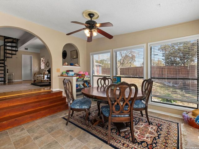 528 Rimrock Pass, Canyon Lake, TX 78133