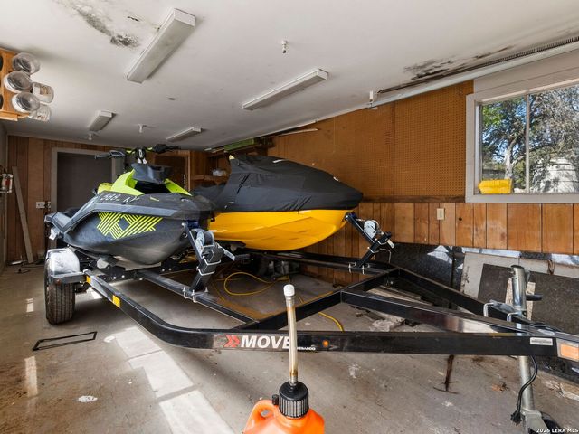 528 Rimrock Pass, Canyon Lake, TX 78133