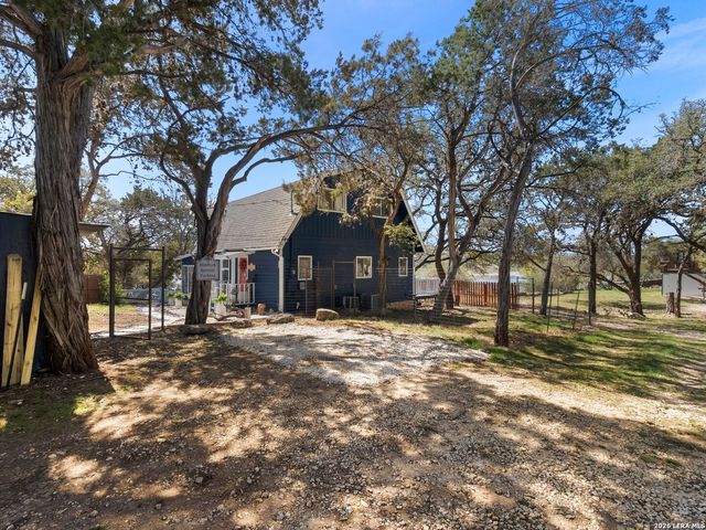 528 Rimrock Pass, Canyon Lake, TX 78133