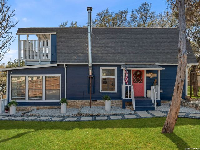 528 Rimrock Pass, Canyon Lake, TX 78133