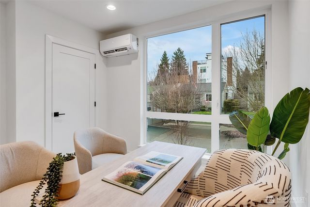 6400 Fauntleroy Way SW, Seattle, WA 98136