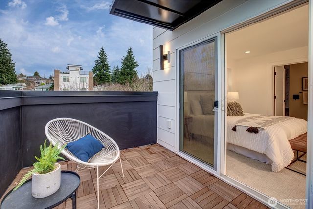 6400 Fauntleroy Way SW, Seattle, WA 98136