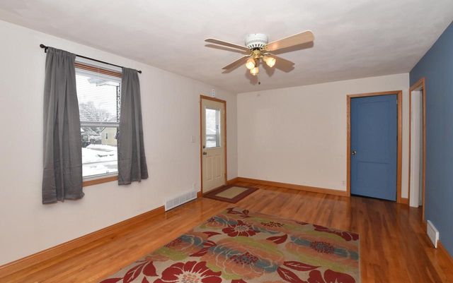 2843 Eisenhower DRIVE, Racine, WI 53405