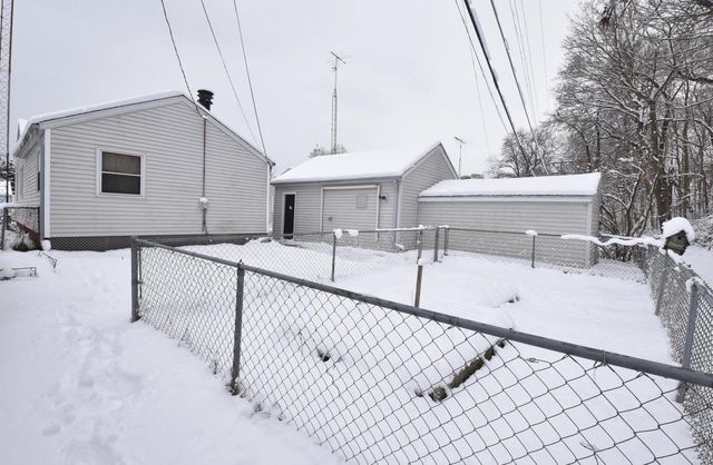 2843 Eisenhower DRIVE, Racine, WI 53405