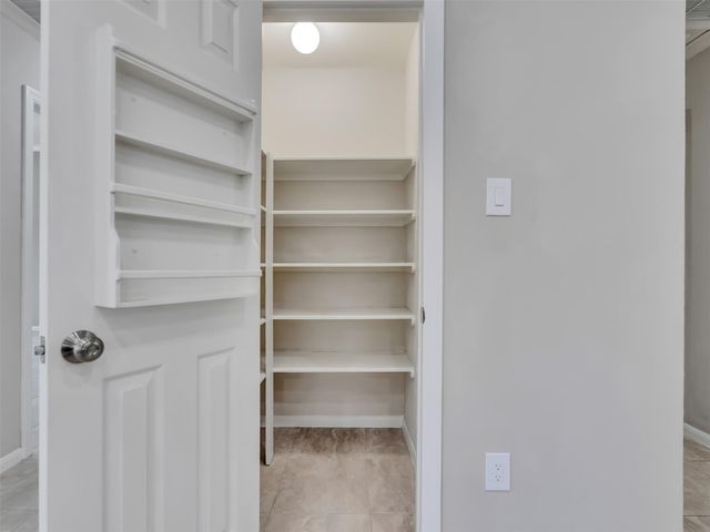 171 Merryweather Place, Conroe, TX 77384