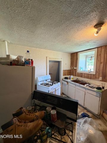 964 Western Avenue, Toledo, OH 43609
