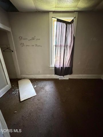 964 Western Avenue, Toledo, OH 43609