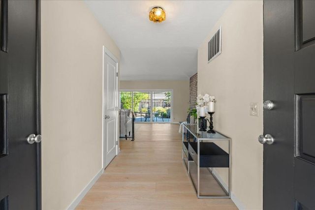 1695 Almond Blossom Lane, San Jose, CA 95124