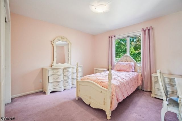 42 Winchester Dr, Scotch Plains Twp., NJ 07076