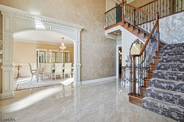 42 Winchester Dr, Scotch Plains Twp., NJ 07076