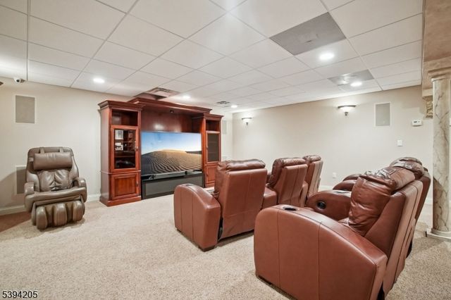 42 Winchester Dr, Scotch Plains Twp., NJ 07076