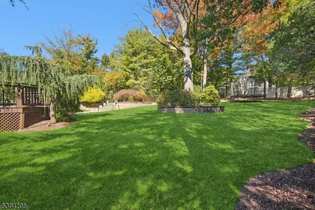 42 Winchester Dr, Scotch Plains Twp., NJ 07076