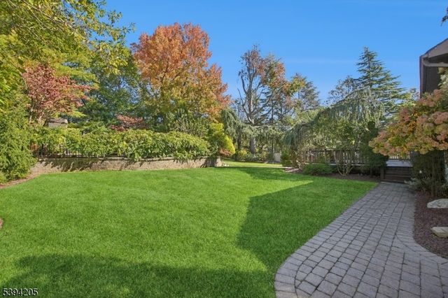 42 Winchester Dr, Scotch Plains Twp., NJ 07076