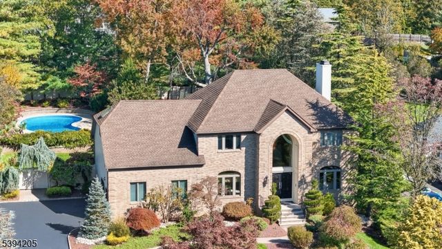 42 Winchester Dr, Scotch Plains Twp., NJ 07076