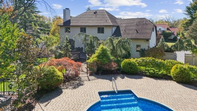 42 Winchester Dr, Scotch Plains Twp., NJ 07076