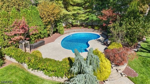 42 Winchester Dr, Scotch Plains Twp., NJ 07076