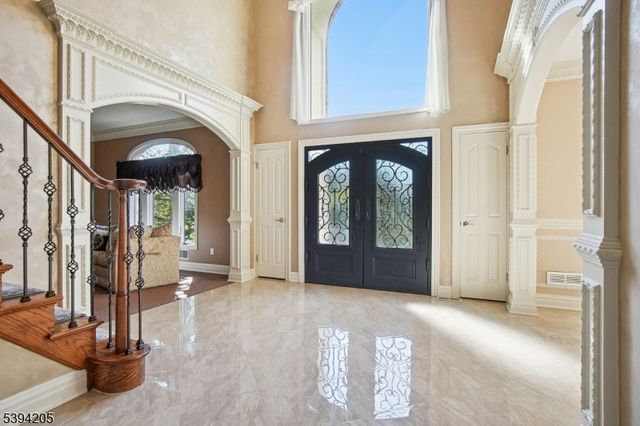 42 Winchester Dr, Scotch Plains Twp., NJ 07076