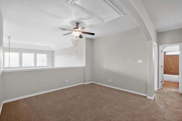 348 Vista Gardens DR, Buda, TX 78610