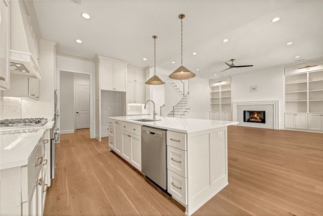 3902 SW Rhythm Avenue, Bentonville, AR 72713