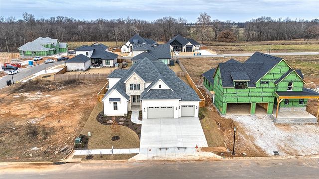 3902 SW Rhythm Avenue, Bentonville, AR 72713