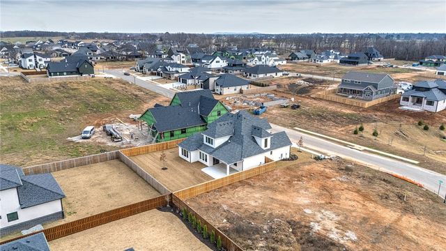 3902 SW Rhythm Avenue, Bentonville, AR 72713