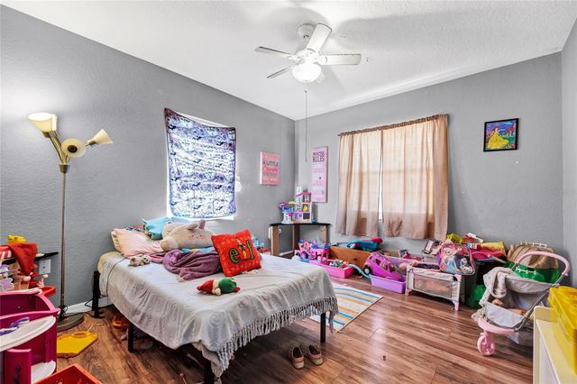 308 S PALM AVENUE, Howey In The Hills, FL 34737