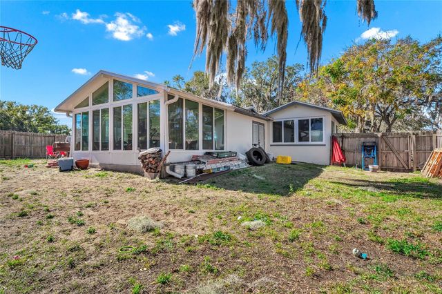 308 S PALM AVENUE, Howey In The Hills, FL 34737