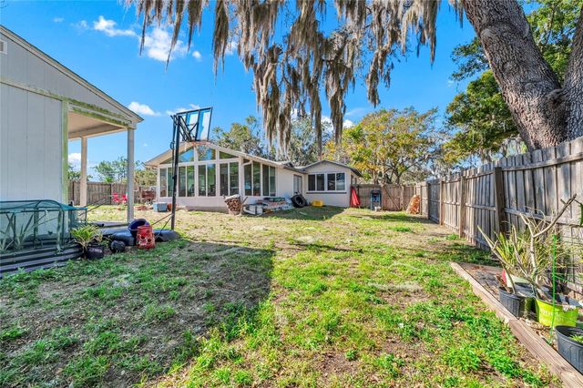308 S PALM AVENUE, Howey In The Hills, FL 34737