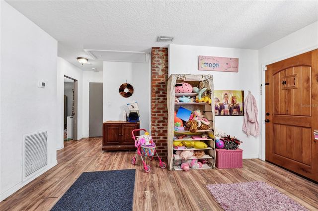 308 S PALM AVENUE, Howey In The Hills, FL 34737