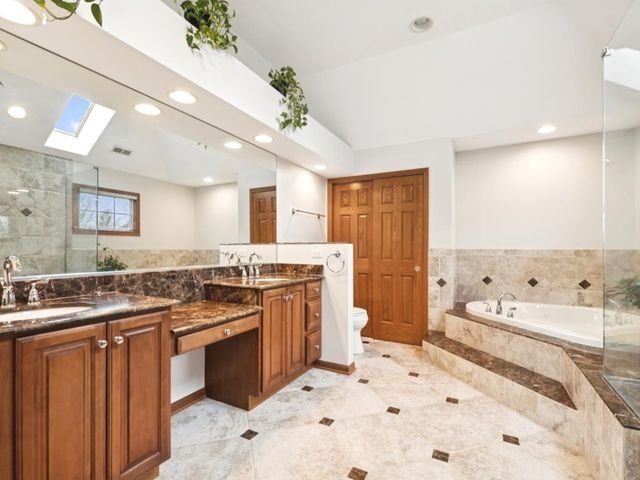 543 N Chestnut Street, Addison, IL 60101