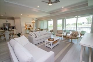 251 Indies DR E 202, Naples, FL 34114