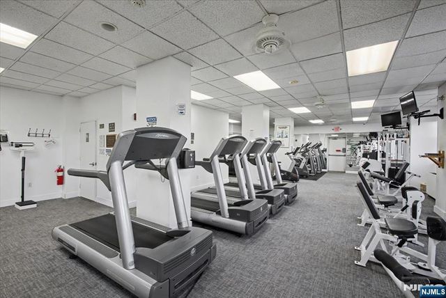 2000 Linwood Avenue 14Y, Fort Lee, NJ 07024