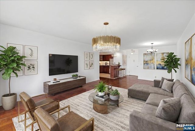 2000 Linwood Avenue 14Y, Fort Lee, NJ 07024