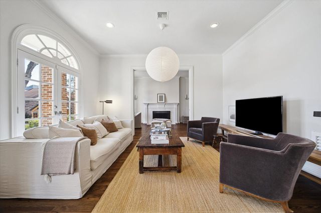 1918 Potomac Drive A, Houston, TX 77057