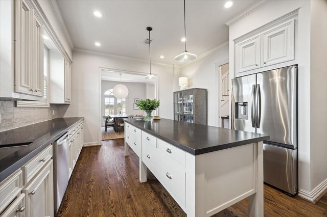 1918 Potomac Drive A, Houston, TX 77057