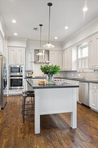 1918 Potomac Drive A, Houston, TX 77057