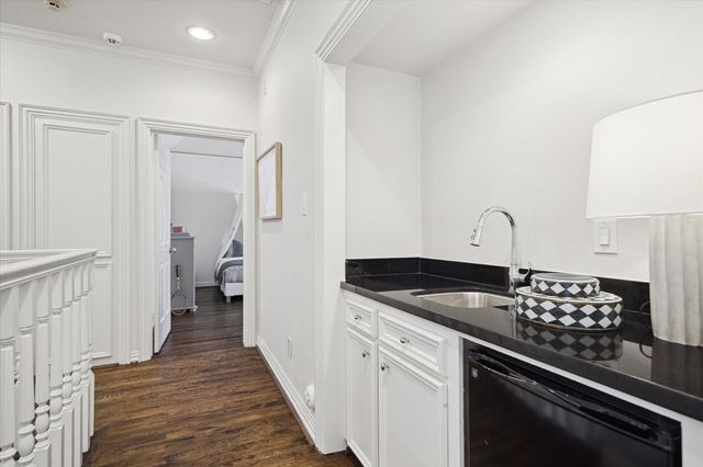 1918 Potomac Drive A, Houston, TX 77057