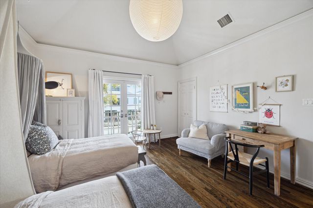 1918 Potomac Drive A, Houston, TX 77057