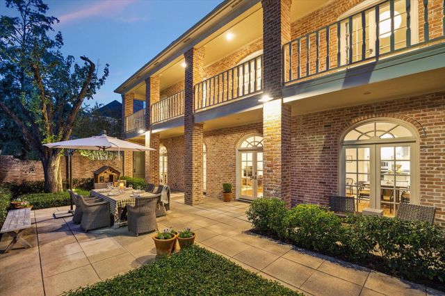 1918 Potomac Drive A, Houston, TX 77057