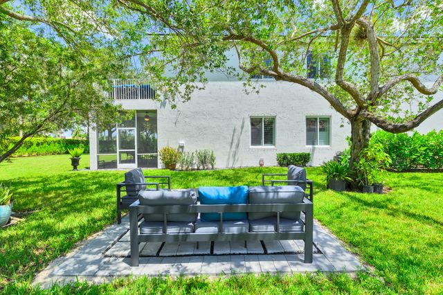 4661 Manderly Drive, Wellington, FL 33449