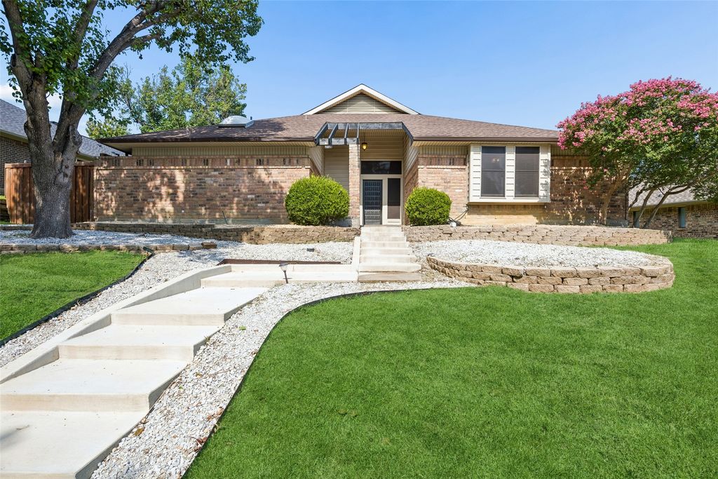 2727 Gold Rush Lane, Carrollton, TX 75007