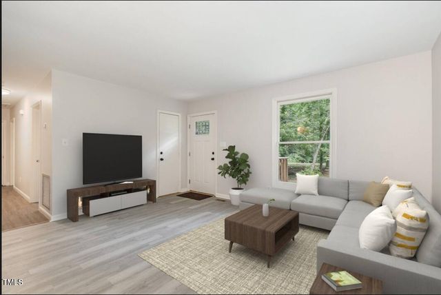 1512 Edwards Drive, Chapel Hill, NC 27516