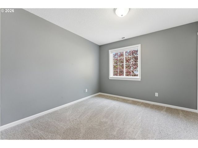 15254 Sw TURNAGAIN Dr, Tigard, OR 97224